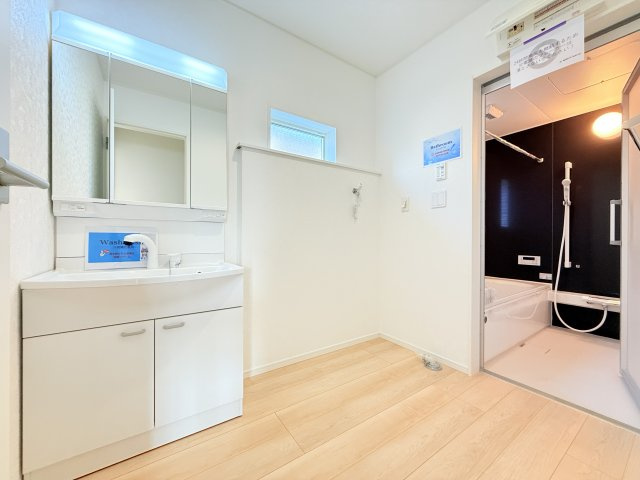 常総市東野原第1　新築戸建の独立洗面台