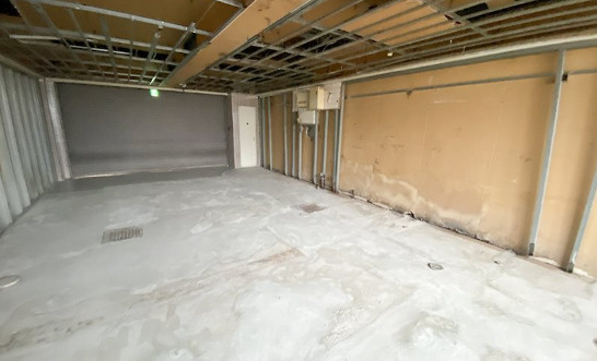 草津市野村１丁目の店舗事務所の内装