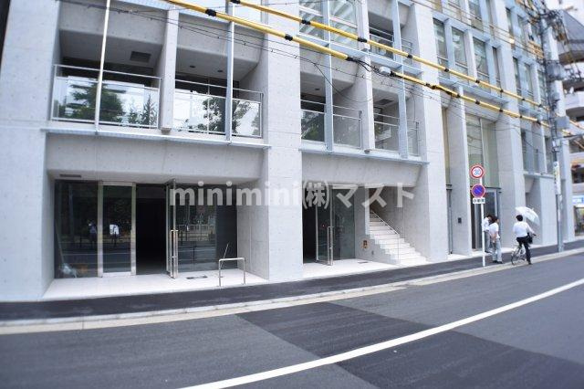 ＯＮＥ　ＳＨＩＮＭＡＣＨＩのエントランス