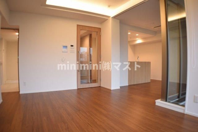 ＯＮＥ　ＳＨＩＮＭＡＣＨＩの居間・リビング