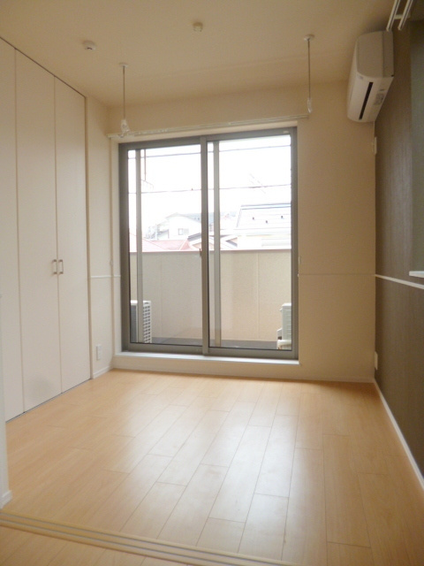 Sakuras　鵜の木の居間・リビング|洋室