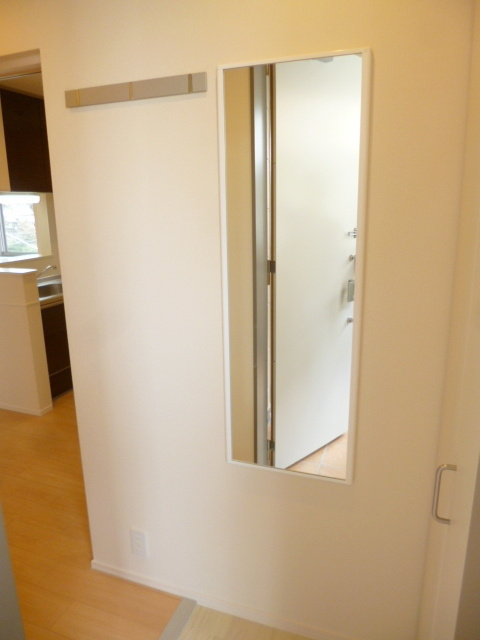 Sakuras　鵜の木の内装|姿鏡