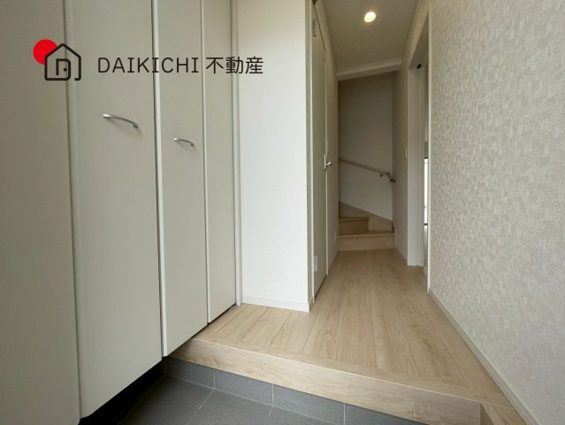 【玄関】 | 加須市南町第3　CRADLE GARDEN　新築戸建　全3棟　2号棟