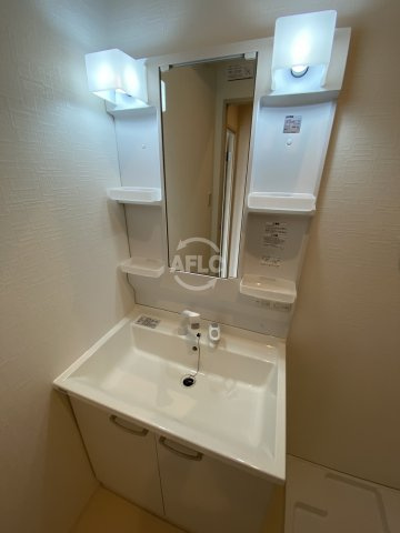 LaSante梅田北の独立洗面台|オリーブコート　独立洗面化粧台