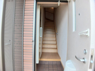 【玄関】 | ラ・デシモＭ | 収納もある玄関です