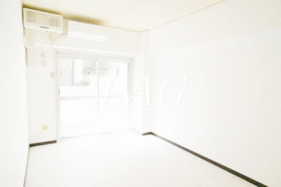 【居間・リビング】 | リエス中町 | 洋室のお部屋です。