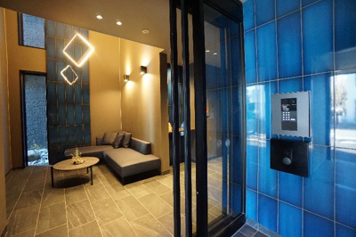 【エントランス】 | インディゴ　チャハ虹　ShaMaison