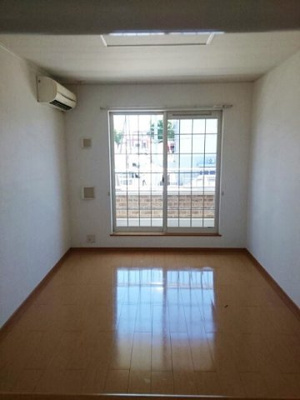 【居間・リビング】 | ブリーゼＡ