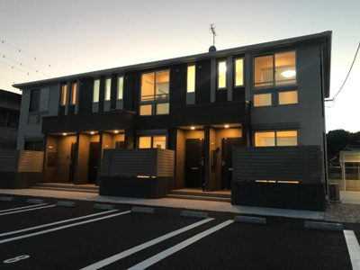 【外観】 | prendre黒髪 | 外観写真（夜）