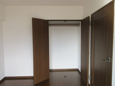 【収納】 | シティライフ県立大通り | クロゼット※前回募集時の写真２０２３年１１月