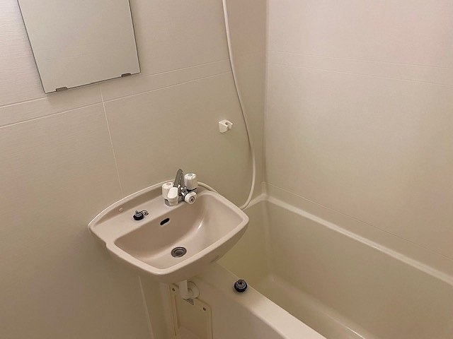 レオパレスハミング　バードの浴室|設備・仕様は号室により異なる為、現況を優先致します。