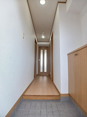 【玄関】 | レジデンス小峯