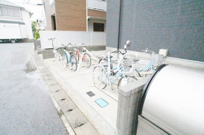 【その他共用部分】 | リブリ・林間 East | 駐輪場です。