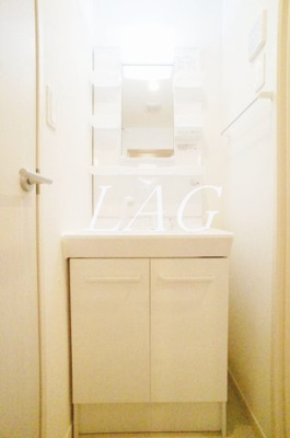 【洗面所】 | リブリ・林間 East | 独立洗面台です。