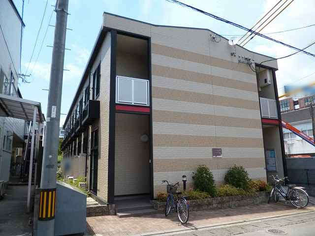 レオパレスセジュール　カーサの外観