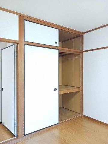 ワールドハイツ満永の収納