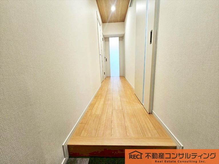 甲南シャトー青木の玄関