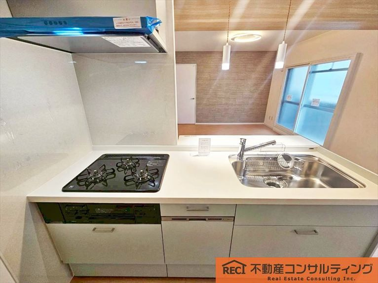 甲南シャトー青木のキッチン|全室内窓設置！