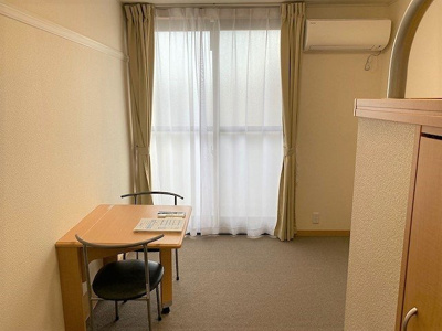 【居間・リビング】 | レオパレス北岡公園前 | 設備・仕様は号室により異なる為、現況を優先致します