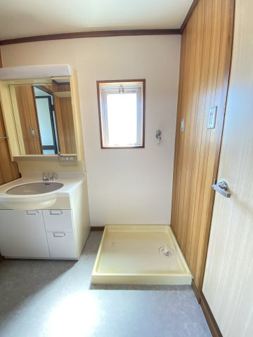 コーポラス豊栄のその他|洗濯機置き場