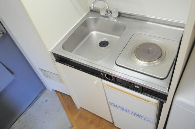 レオパレス水前寺西ＰＡＲＴ４Ａのキッチン|同タイプの写真です