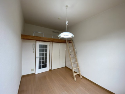 【居間・リビング】 | レオパレスＦＯＲＴＵＮＡＴＥ | 設備・仕様は号室により異なる為、現況を優先致します。