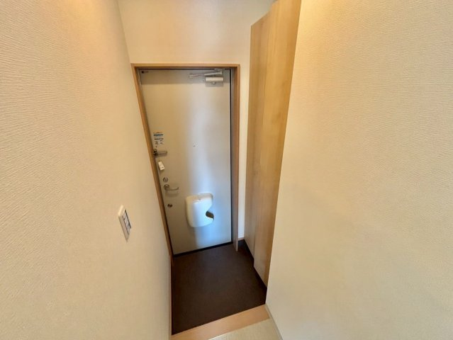 トラミッドヴィラ花田の玄関