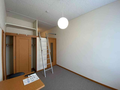 【居間・リビング】 | レオパレス一里木 | 設備・仕様は号室により異なる為、現況を優先致します。