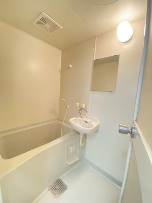 【浴室】 | アーシャーハウス C