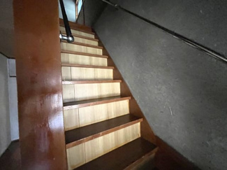 【内装】 | 北葛城郡上牧町服部台3丁目 | 階段