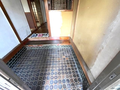 【玄関】 | 北葛城郡上牧町服部台3丁目