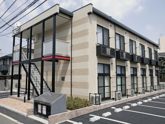 レオパレスシエナ帯山の外観