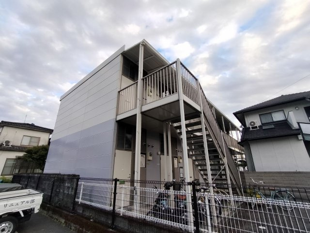 レオパレスパークサイド南熊本の外観|設備・仕様は号室により異なる為、現況を優先致します。