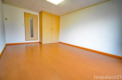 【居間・リビング】 | レオパレス上徳 | 設備・仕様は号室により異なる為、現況を優先致します。