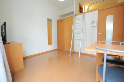 【居間・リビング】 | レオパレス千草 | 設備・仕様は号室により異なる為、現況を優先致します。