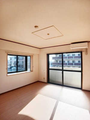 【居間・リビング】 | サン・アムール壱番館