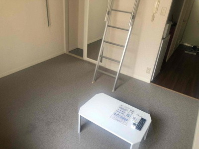 【寝室】 | レオパレストッサーニ黒髪 | 設備・使用は号室により異なる為、現況を優先いたします。