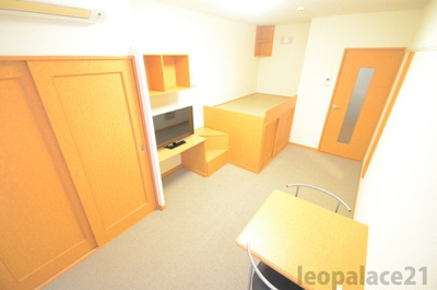 【居間・リビング】 | レオパレスひのくに | 設備・仕様は号室により異なる為、現況を優先致します。