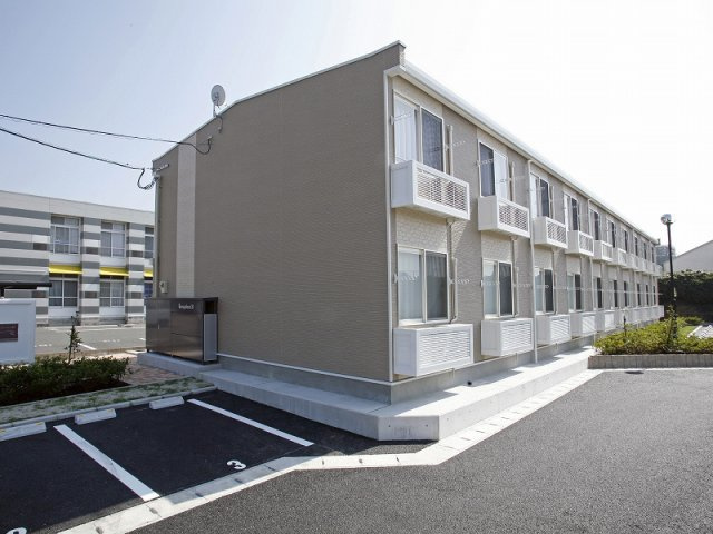 レオパレスヴィラ　フェザントⅡの外観
