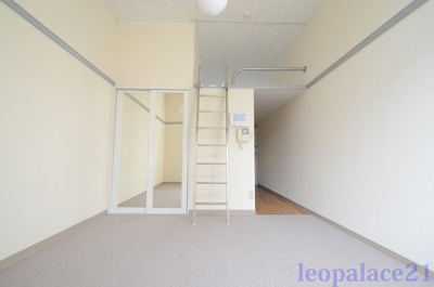 【寝室】 | レオパレス永康 | 設備・使用は号室により異なる為、現況を優先いたします。