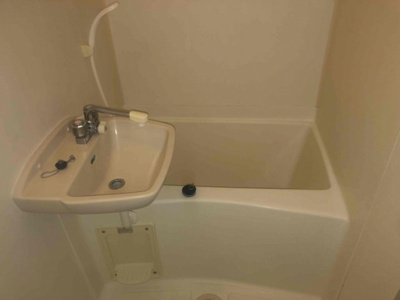 【浴室】 | レオパレス永康 | 設備・仕様は号室により異なる為、現況を優先致します。