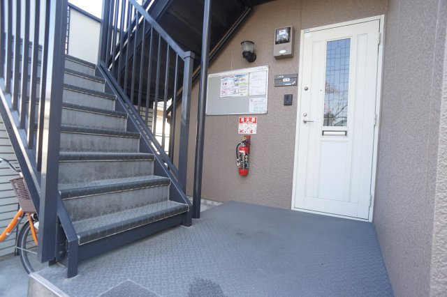 ルミエールＢ棟のエントランス