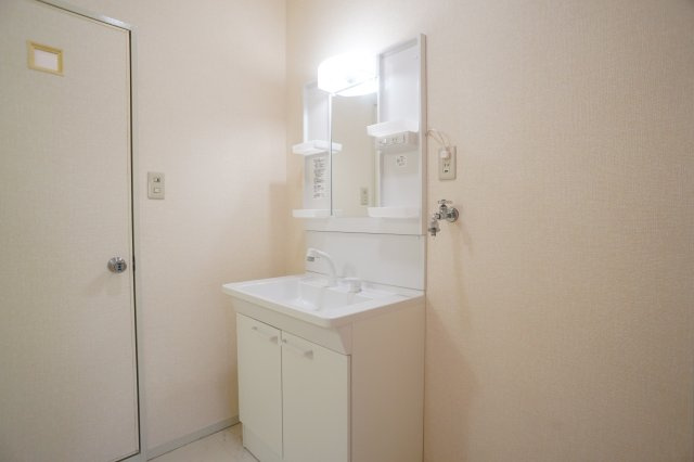 ルミエールＢ棟の洗面所