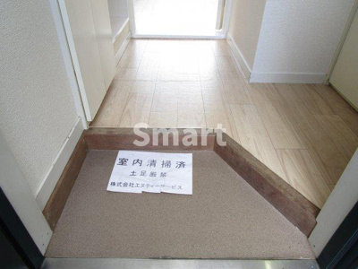 【玄関】 | ルイーズ中野