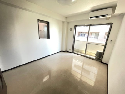 【居間・リビング】 | ルミエール幕張I