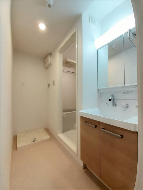 藤沢市湘南台５丁目のアパートの洗面所