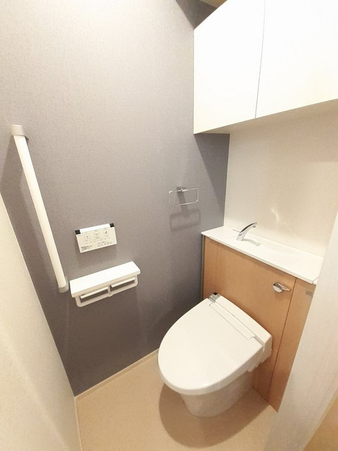 藤沢市湘南台５丁目のアパートのトイレ