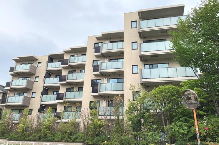 グランドメゾン桜新町の外観