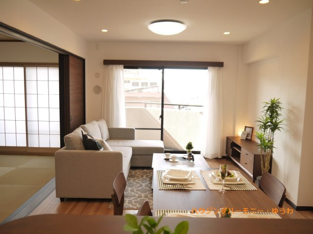 【居間・リビング】 | 角一サンハイツ神谷 | イメージ画像となります。実際とは異なりますので、ご注意ください！