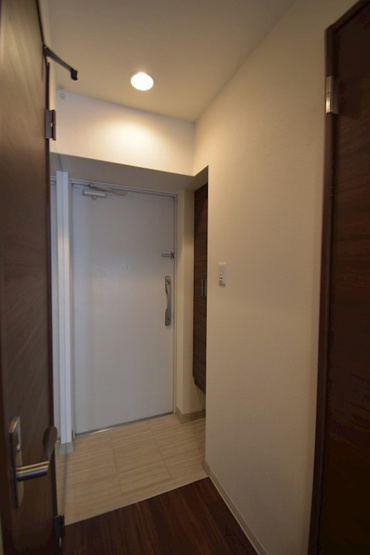 【玄関】WOB UMEDA